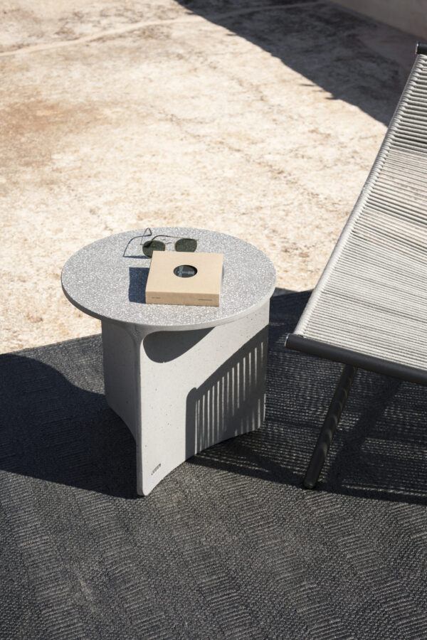 Aspic 001 Side Table