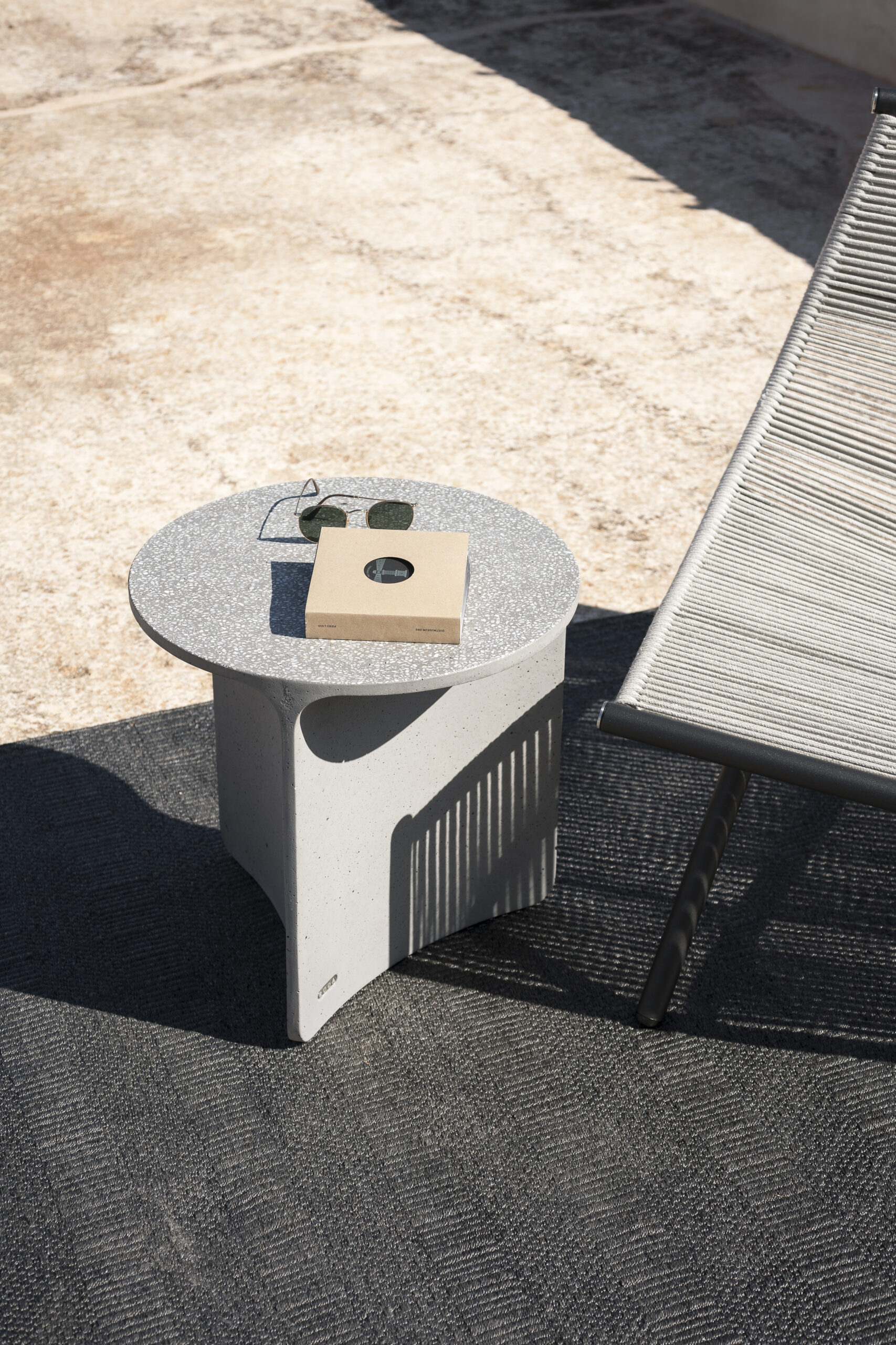 Aspic 001 Side Table
