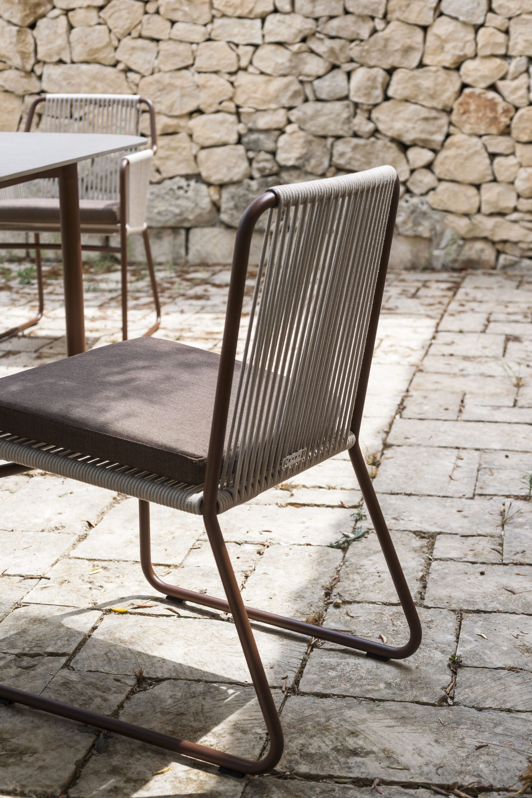 Harp 749 Dining Chair